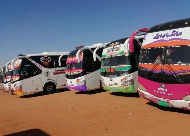 توقف بصات الولاية يجدد أزمة المواصلات وغرفة النقل تحذر