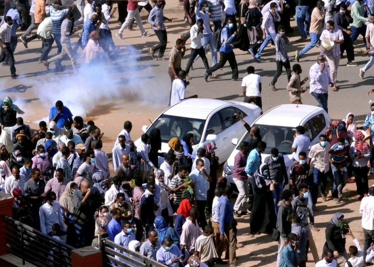 مظاهرات عنيفة في العديد من المدن سودانية احتجاجاً على تدهور الأوضاع المعيشية