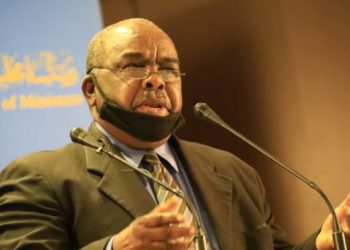 الحكومة تعلن رفع رسوم الجمارك