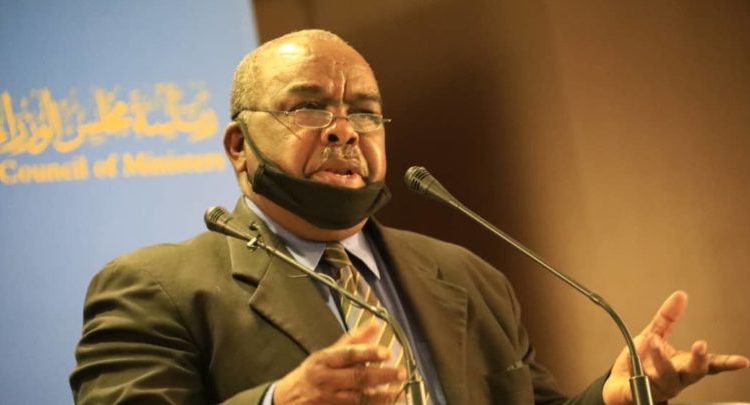 الحكومة تعلن رفع رسوم الجمارك