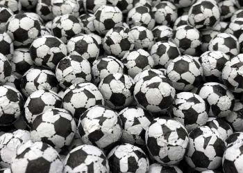 الهلال يتعادل مع مازيمبي دون أهداف