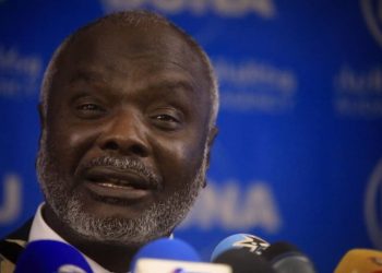 جبريل إبراهيم يعد بحل مشاكل الصفوف