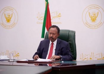 حمدوك: عملية الانتقال الديمقراطي في البلاد معقّد