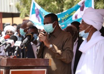 حميدتي: التجنيد المنتشر “سوق مواسير” جديد والحركات الموقعة بريئة