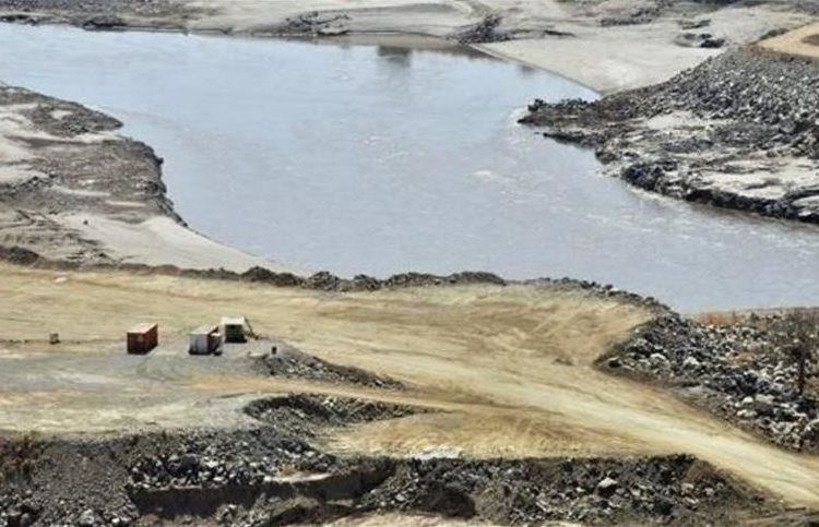 توقيع عقد تأهيل سد بوط بالنيل الازرق