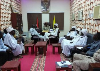 قائد الدعم السريع قطاع الفاشر يلتقي وفد قيادات الإدارة الأهلية والشبابية بمعسكر ابوشوك للنازحين