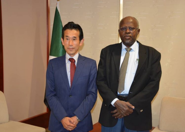 (جايكا) اليابانية تبحث مع وزير الطاقة المساهمة في مشروعات الطاقات البديلة والمتجددة بالسودان