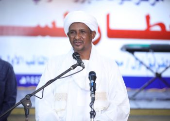 حميدتي يتبنى مشروعاً لتدريب الشباب