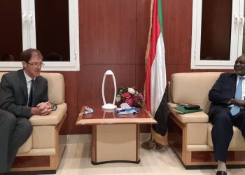 شركات كندية تبدي رغبتها في الاستثمار بالسودان في النفط والتعدين