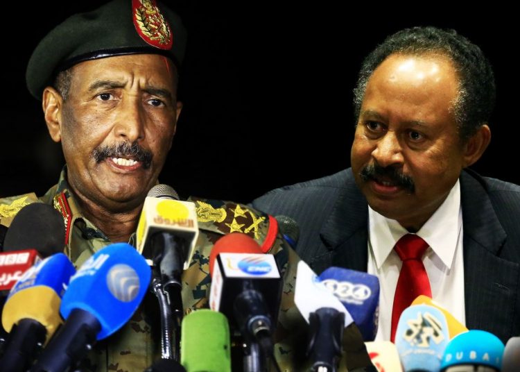 شكوك حول دور البرهان في محاولة اغتيال حمدوك