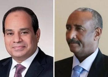 البرهان يتلقى اتصالاً هاتفيًا من الرئيس المصري