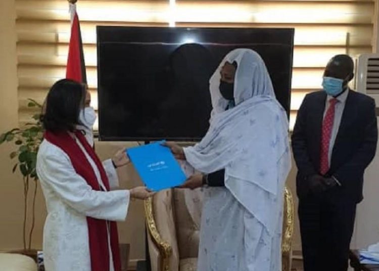 ممثلة اليونيسيف الجديدة تقدم أوراق إعتمادها لوزيرة الخارجية