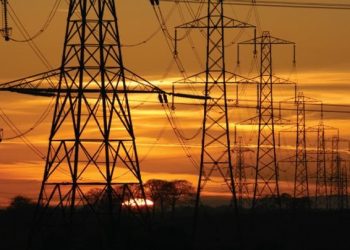 حملة تخريبية منظمة بسرقة زوايا أبراج الضغط العالي للكهرباء