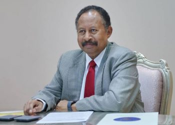 مراقبون: حكومة حمدوك بـلا إرادة ولا خطة ولا مستقبل