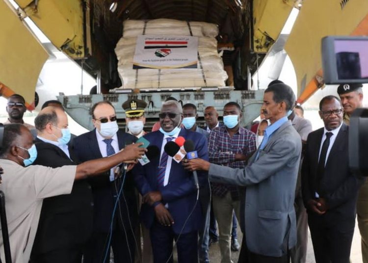 وصول طائرتي مساعدات من مصر للسودان