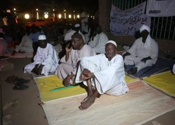 الشيوعي: اعتصام القصر امتداد لسيناريو بيت حجار