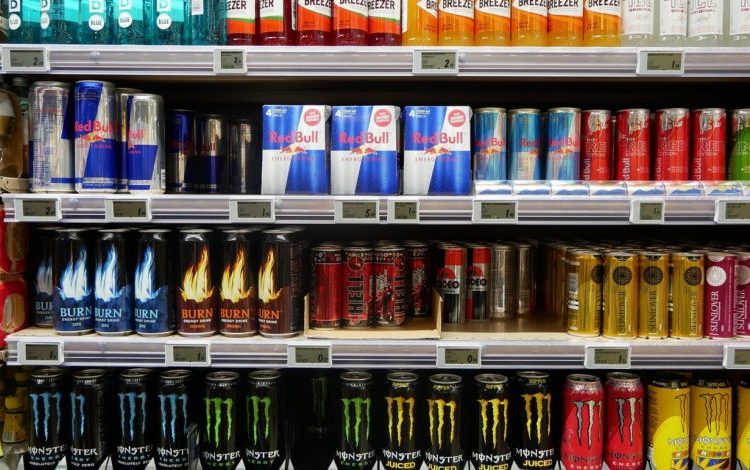 أخطر المشروبات على جسم الإنسان