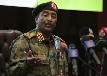 الحرية والتغيير: لن نقبل بعودة البرهان إلى رئاسة المجلس السيادي