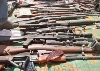 ضبط اسلحة وذخائر ومواد معدة للتهريب  بكسلا