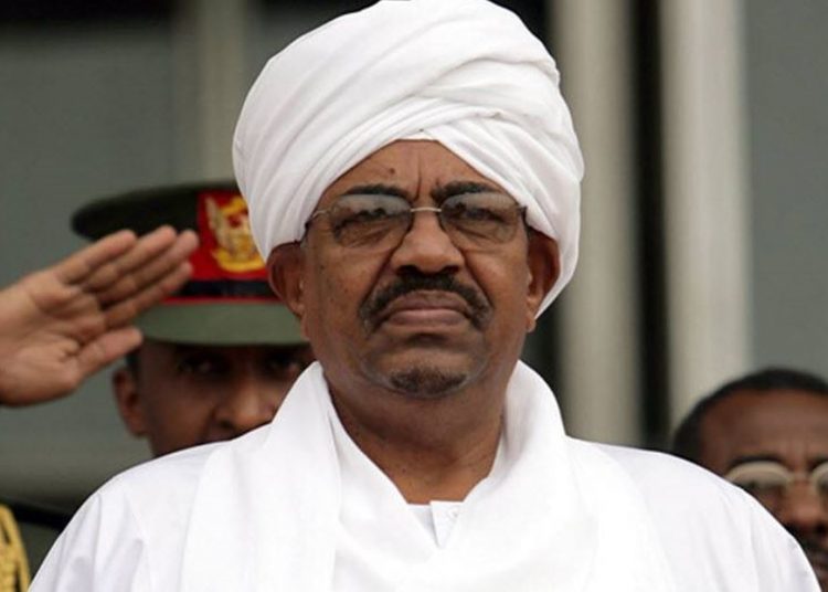 مراقبون: لا تكرروا سياسة اجتثاث البعث العراقية في السودان!