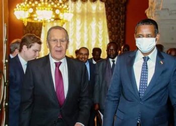 نائب رئيس مجلس السيادة يعقد جلسة مباحثات مع وزير الخارجية الروسي