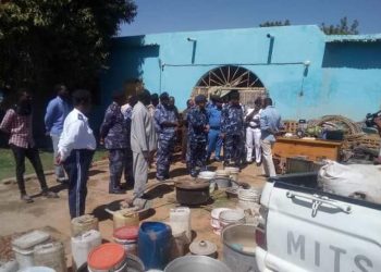 مدير الشرطة بالشمالية يشيد بأداء شرطة المباحث بالولاية