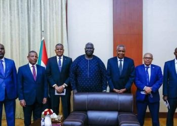 عضو مجلس السيادة مالك عقار يقدّم تنويراً لسفراء الإيقاد حول سير العملية السلمية  بالبلاد