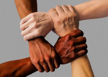 متي تنتهي العنصريه القذره ؟