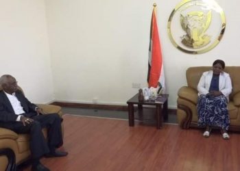 وزيرة الحكم الاتحادي تلتقي بوالي النيل الابيض