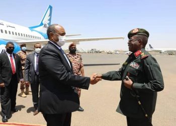 رئيس مجلس السيادة الانتقالي يعود للبلاد بعد زيارة للمملكة العربية السعودية