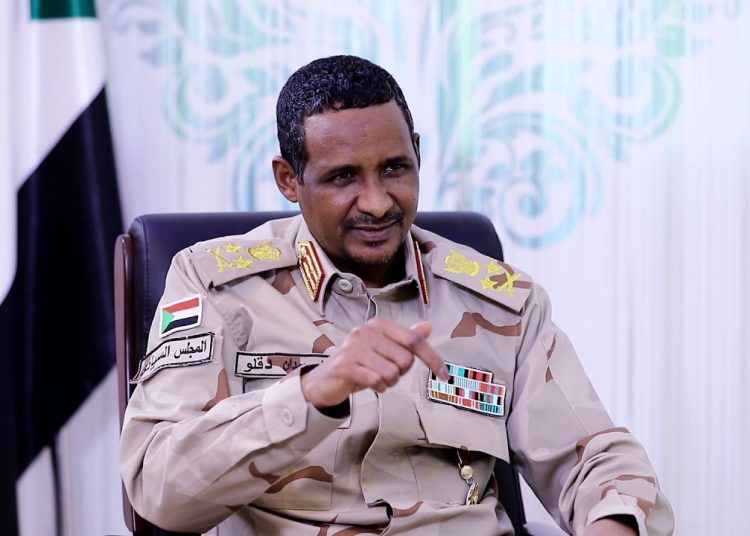 دقلو يوجه لحل ازمة المياه