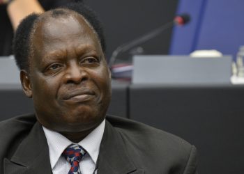 الحزب الشيوعي يطالب الآلية الثلاثية برفع يدها عن السودان