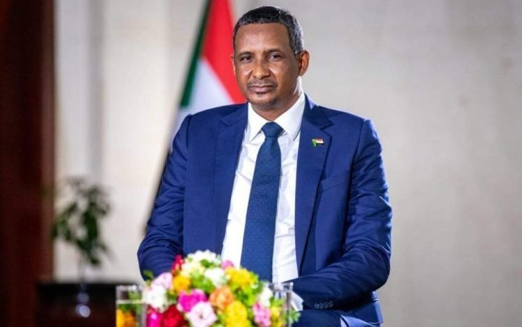 دقلو يؤكد دور الجامعات في تحقيق السلام و الاستقرار