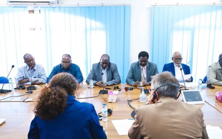 أمريكا تشدد على الضرورة تنازل العسكريين عن السلطة للمدنيين