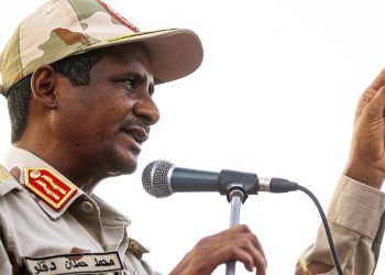 دقلو يدعو شيوخ خلاوى مبروكة إلى نبذ الجهوية والقبلية