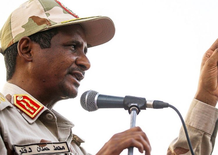 دقلو يدعو شيوخ خلاوى مبروكة إلى نبذ الجهوية والقبلية