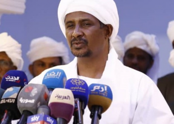 دقلو يشهد توقيع الصلح بين القِمر والقبائل العربية