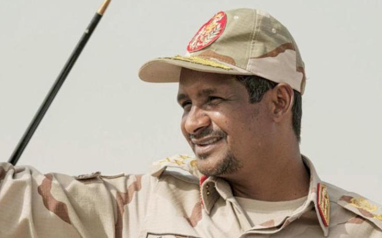 دقلو يتوجه يكلف شركات الاتصالات بتحسين خدمة الاتصالات والإنترنت