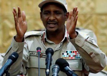 دقلو يؤكد اهتمامه ودعمه مجال الصحية بالجنينة