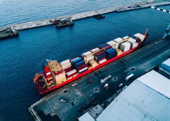 اشكالات عمل الموانئ الوطنية بالبحر الأحمر