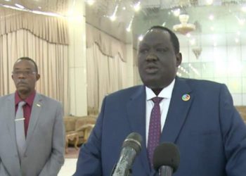 قلواك يحمل رسالة من سلفاكير إلى البرهان