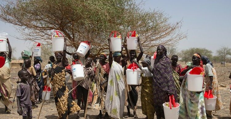 لاجئات من جنوب السودان يتظاهرن احتجاجاً على تخفيض الحصص الغذائية