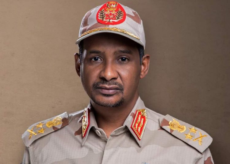 دقلو يشهد فعاليات الدعاء و التضرع بالجنينة