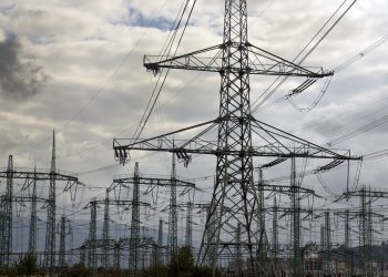 اضراب الكهرباء وانقطاع التيار في القصر الجمهوري