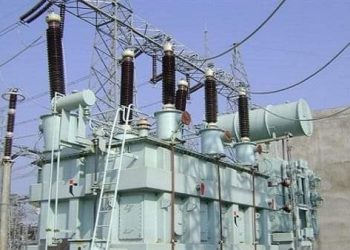 لجنة العاملين بالكهرباء: “لن نقبل أي إجراءات قانونية لأي أحد من العاملين بسبب الإضراب”