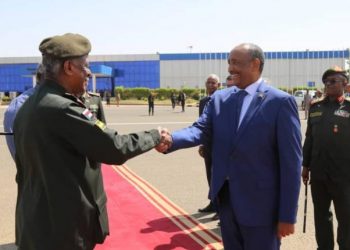 البرهان يصل الجزائر