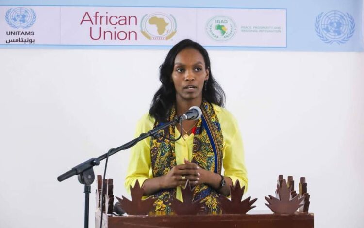 الآلية الثلاثية تأكد على ضرورة مشاركة النساء في العملية السياسية