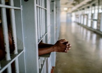 معتقلي غرب دارفور يدخلون في إضراب عن الطعام