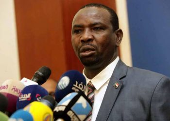 وزير داخلية سابق: “مركزيّ التغيير أكثر فلولاً باعوا دماء الشهداء”