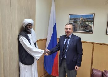 لقاء بين ترك و السفير الروسي في الخرطوم